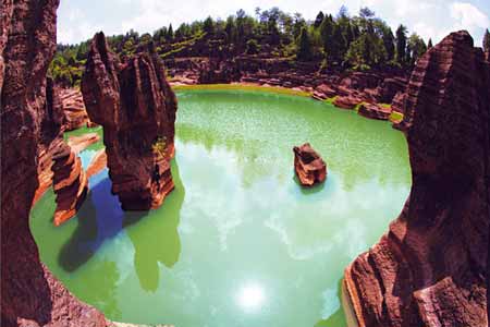 張家界、袁家界、天子山、紅石林、鳳凰古城四晚五日游